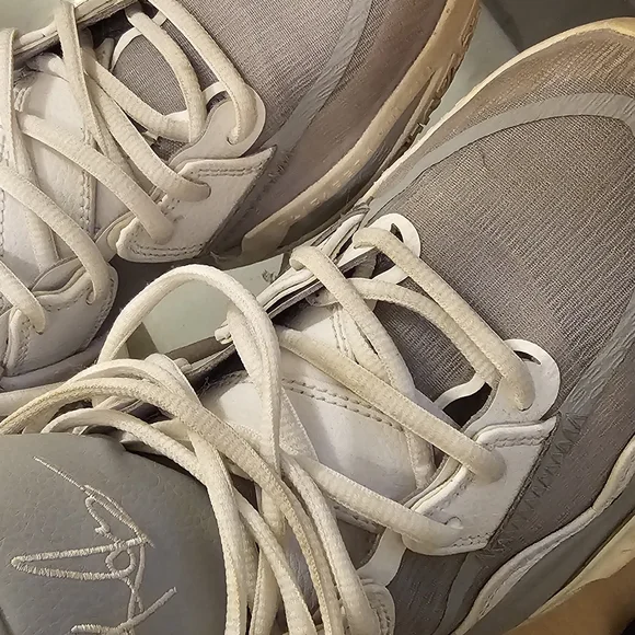 Gray Kyrie Irving Shoes - Picture 6 of 6